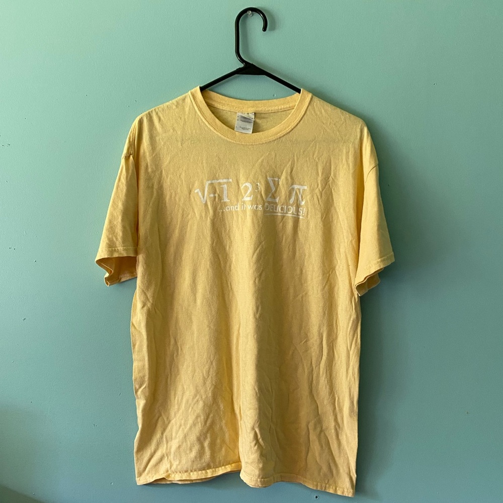 Fun yellow pie themed shirt.